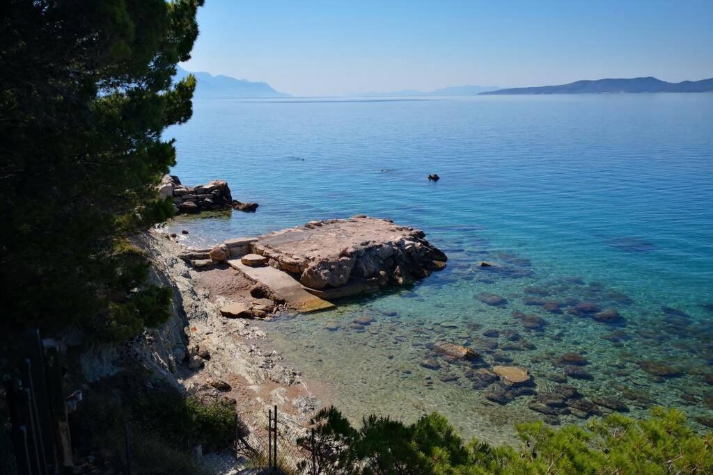 Beautiful Apartment 80 M From The Sea Marusici  エクステリア 写真