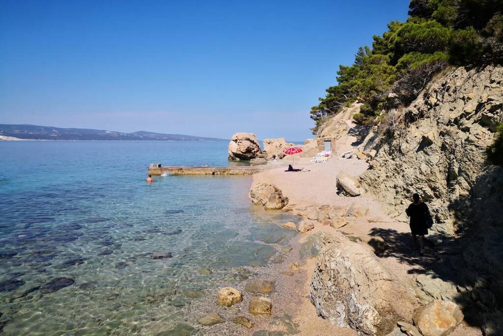 Beautiful Apartment 80 M From The Sea Marusici  エクステリア 写真