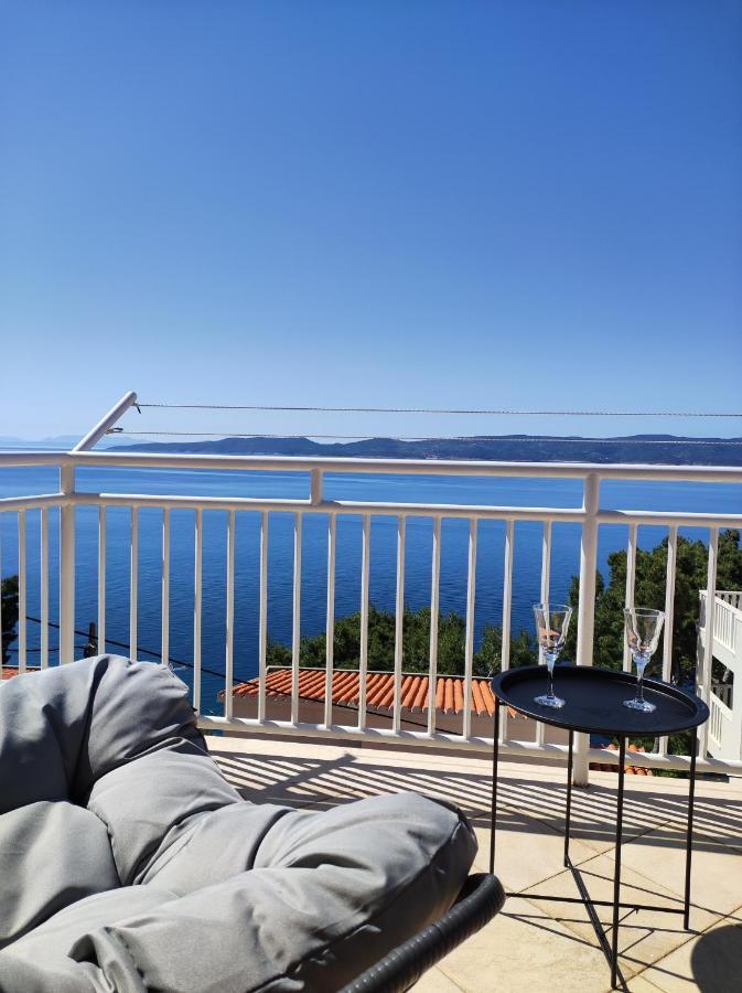 Beautiful Apartment 80 M From The Sea Marusici  エクステリア 写真